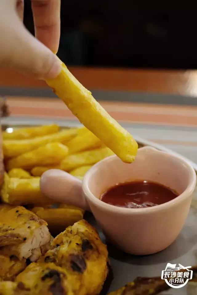 英国网红餐厅假餐厅,英国虚假网红餐厅刷到第一