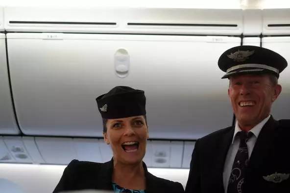 飞翔的新西兰人：这群人把10+小时的航班变成了一种乐趣