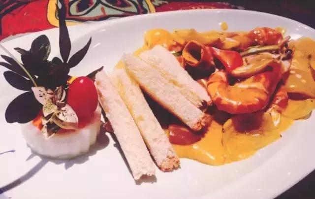 我坚持了三小时的减肥计划，“栽”在了昆山的新江南生活荟里……