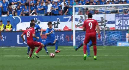 中超最新积分榜上海双雄受挫,中超十大冲突名场面