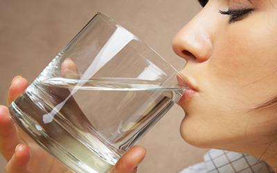 爱吃麻辣烫的女生,胆囊结石取出80多颗