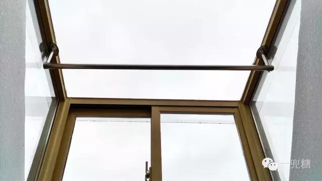 只有飘窗没有阳台晾衣服怎么办,高层没有阳台如何晾衣服