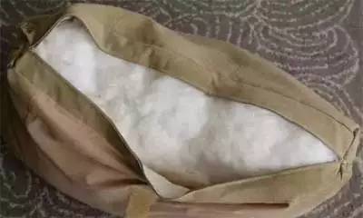 沙发塌陷用一物填充马上恢复如新，几个枕头就能做出舒适的榻榻米？