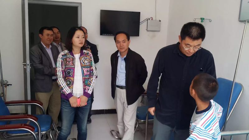 鍖婚櫌涓哄効绔ョ尞鐖卞績,鍖婚櫌鐖卞績鎹愯禒