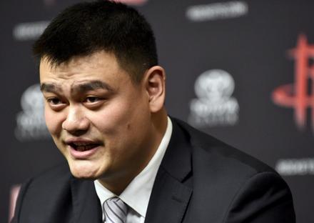 遥远的不是距离而是次元,看动漫的和不看动漫的都沉默了