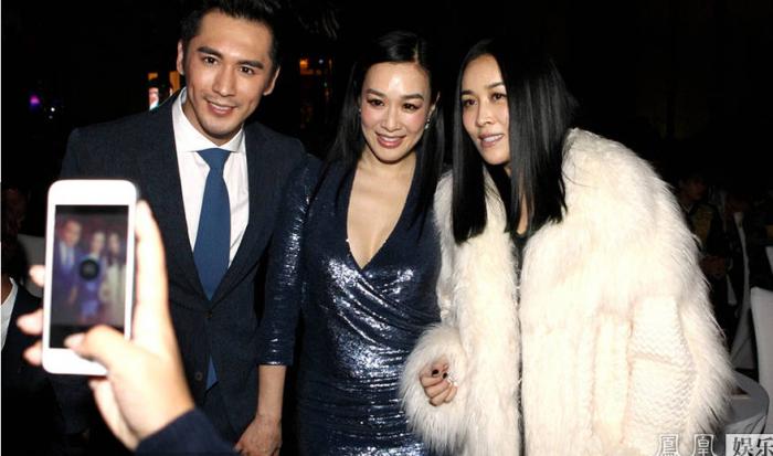 她是最美马夫人,真人秀情定80后小鲜肉,三个女儿幸福还是烦恼