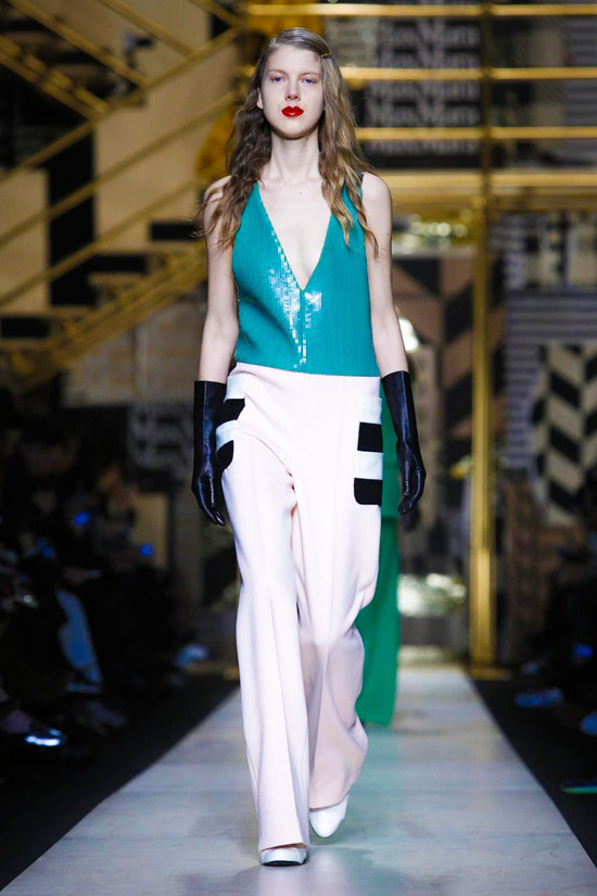 maxmara秀场视频完整版,走秀maxmara