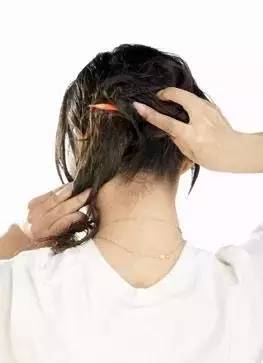 如何用内裤扎头发,用内裤扎头发教程