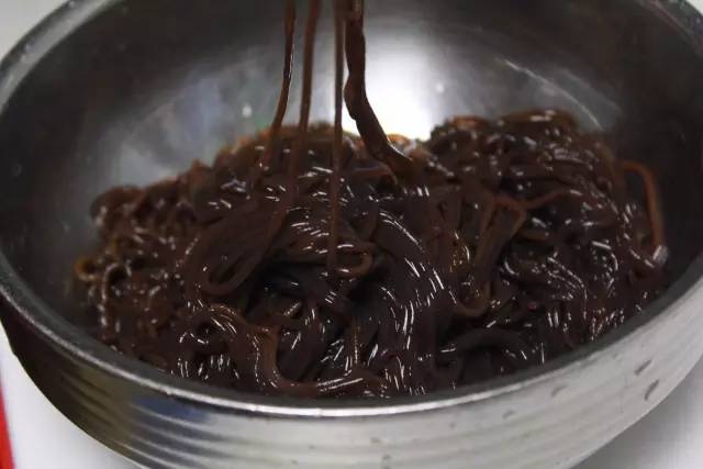 一碗不正经的肥牛饭,下班去哪吃