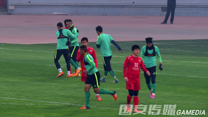 奥古斯托凌空抽射破门北京台解说,国安对阵上港奥古斯托