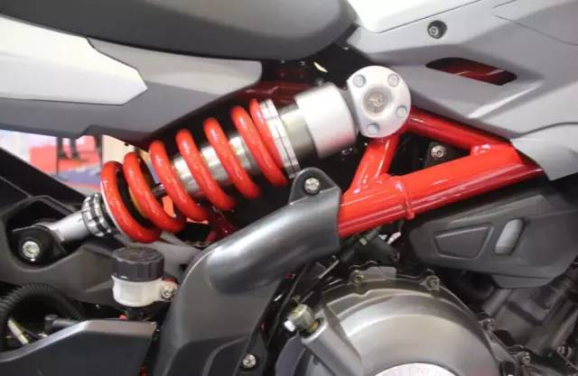 蓝巡300新款价格,300蓝圈夜光效果