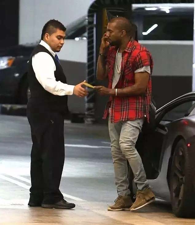 一把伞8000美元？VISVIM凭什么这么贵？！