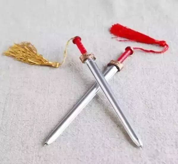 一年玩出10个亿，故宫淘宝的freestyle，脑洞大得女娲都补不了