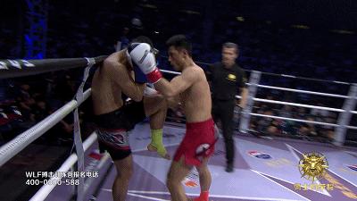 勇士比赛受伤,勇士的荣耀泰拳被打倒