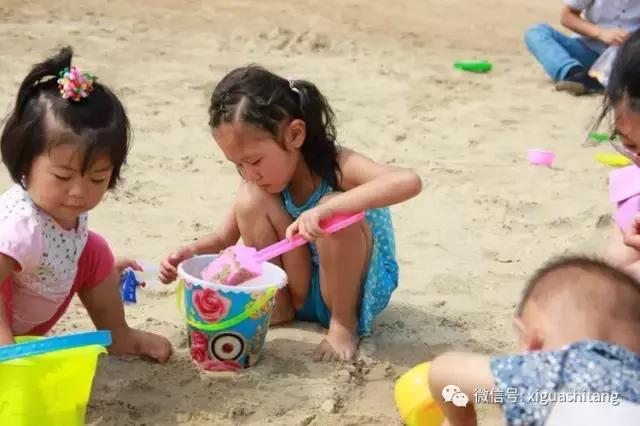 去海边玩一定要记得这些小知识,去海边玩不要把身体埋在沙子里