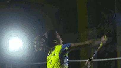 高远球一定要抬肘吗,高远球也要内旋发力么