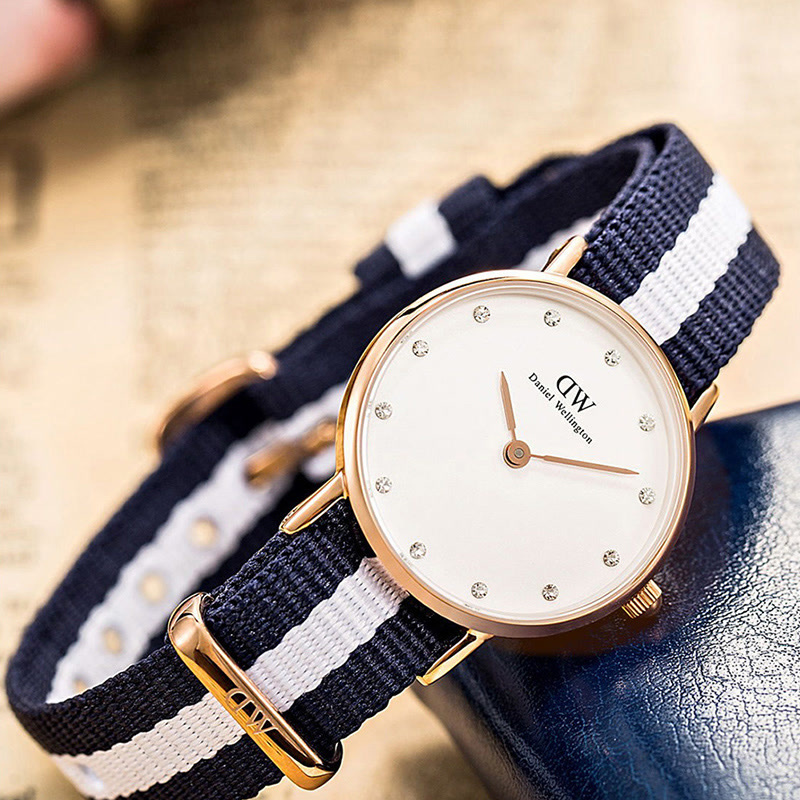 小仙女也能攻气十足，迪丽热巴这些配饰一秒切换造型！