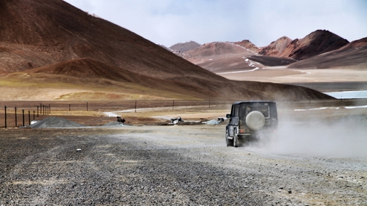 开着大通g50进藏,开奔驰g500去市区