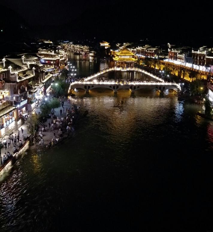 长沙到张家界天门山凤凰古城,长沙去凤凰古城先到张家界的路线