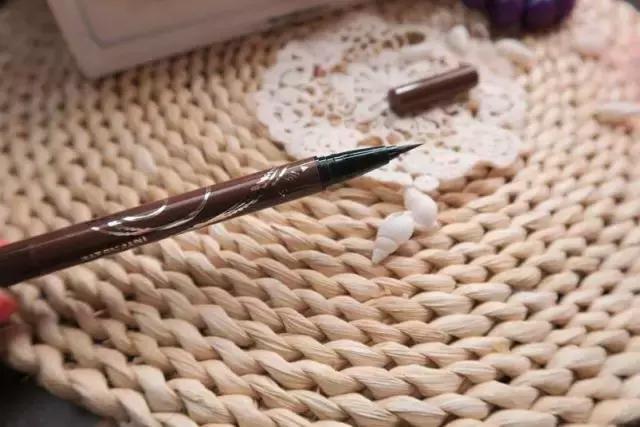 三种方法教你画出自然眉毛,教你画出自然又好看的眉毛和眼线