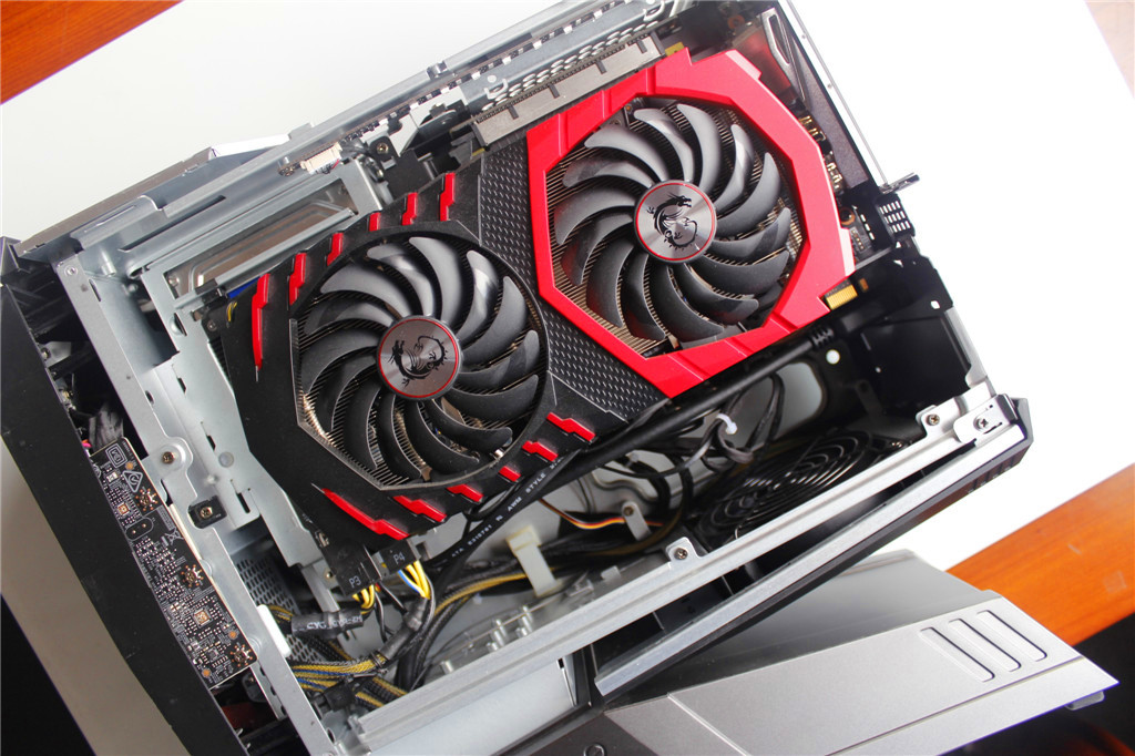 i7-10700和9700k游戏测评,gtx1070跑分笔记本