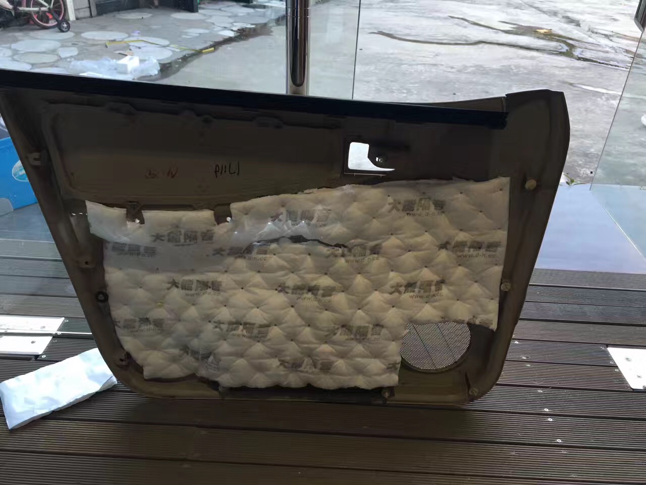 汕头市星悦汽车音响丰田花冠车门降噪大能超级盾隔音改装音响高性价比赫兹喇叭美国CDT西迪声备胎低音炮