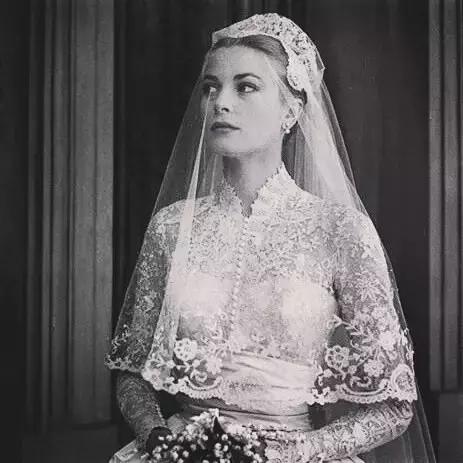 米兰达可儿大红礼服,米兰达可儿二婚姐弟恋