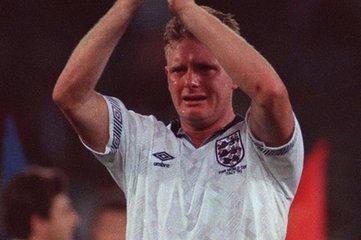 足坛8号球衣代表人物,盘点身穿10号球衣的球员照片