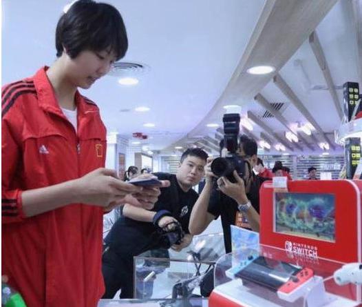 中国女排朱婷年薪,中国女排血拼