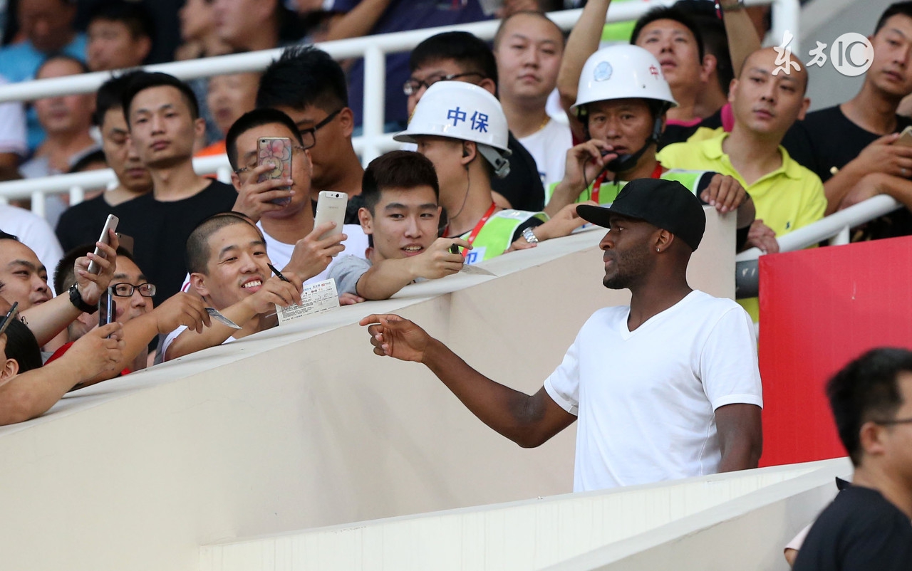 泰达球场看台感受,天津权健上海申花3:0