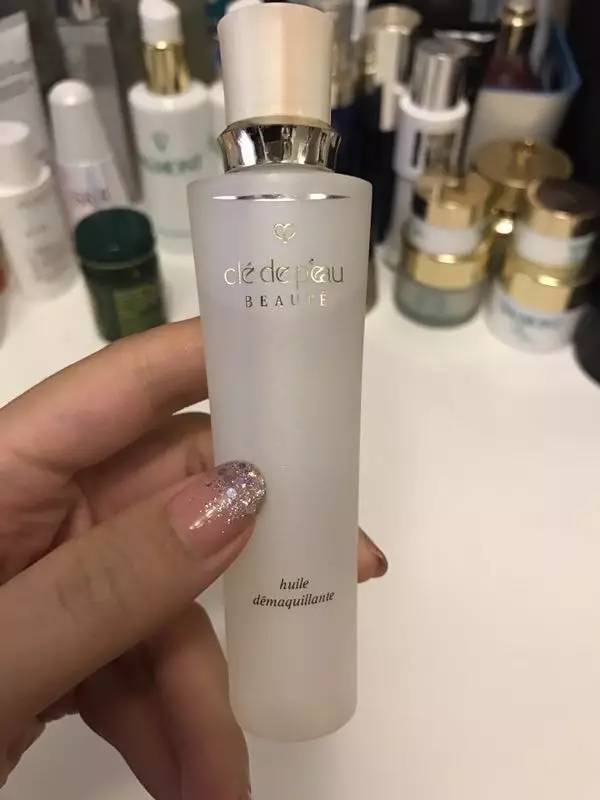 那些用了没有什么卵用的护肤品，我来帮你拔掉！