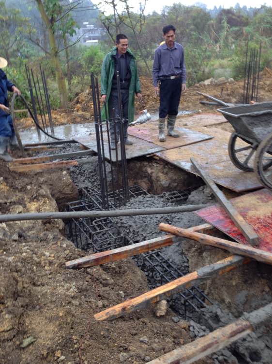 城市女孩看不上农村男友,城市女人看不上农村女人