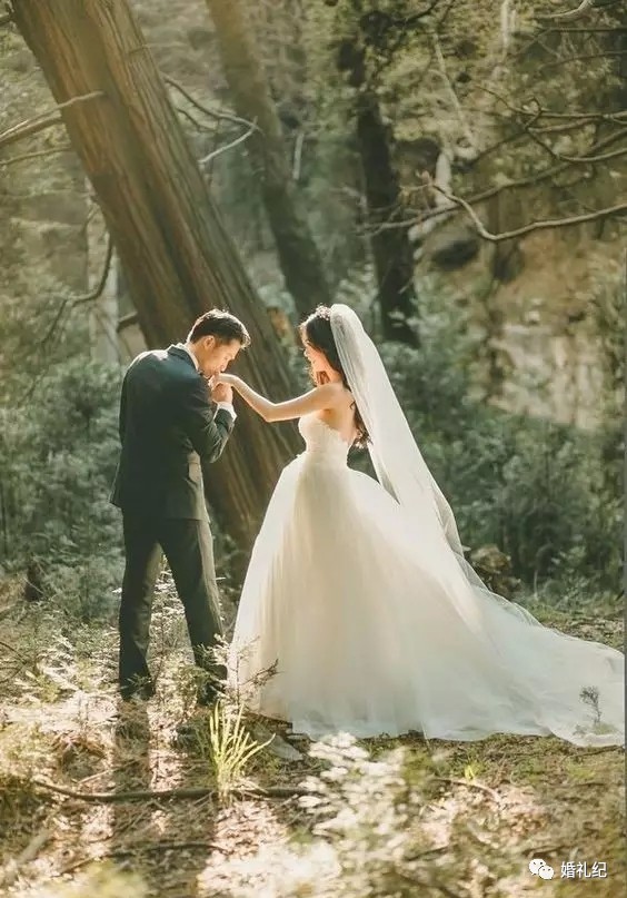 10种必拍婚纱照风格,摄影师亲手教新人摆婚纱照造型