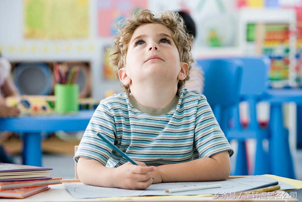 各个月份男宝宝起名字大全,凌晨出生的男宝取名大全