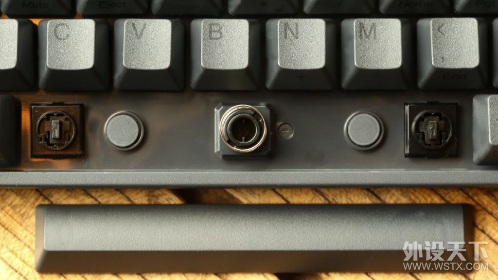 键盘里面的爱马仕,键盘奢侈品配件