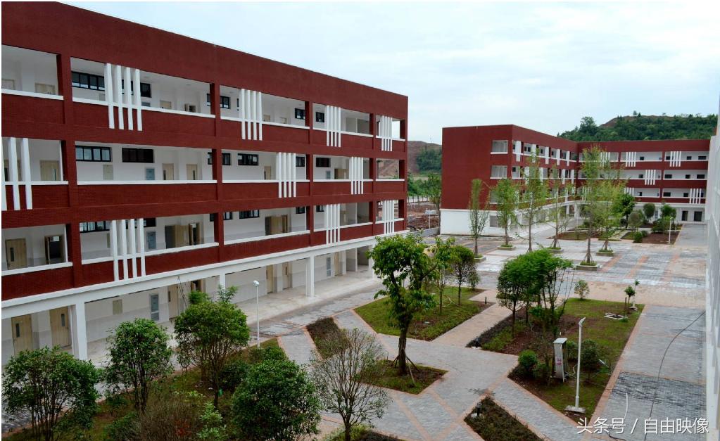 营山县西城实验学校有多少个班,营山西城实验学校航拍