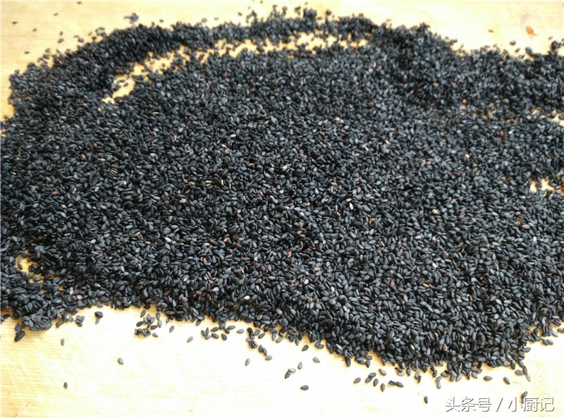 黑芝麻的十种做法,炒黑芝麻的方法与视频