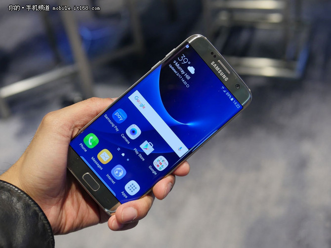 三星s7和s7edge哪个更值得买,三星s7和s7edge买哪个好