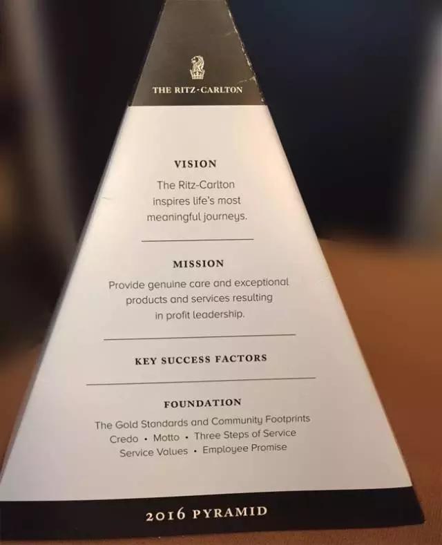 你们还在谈有温度的服务,丽思卡尔顿已经玩得炉火纯青了