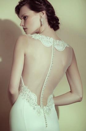 后背长粉刺疙瘩用什么药膏,后背长了粉刺痛怎么回事