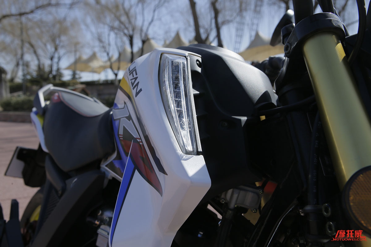 《原创试驾》城市运动小MINI力帆KPMINI摩托车试驾