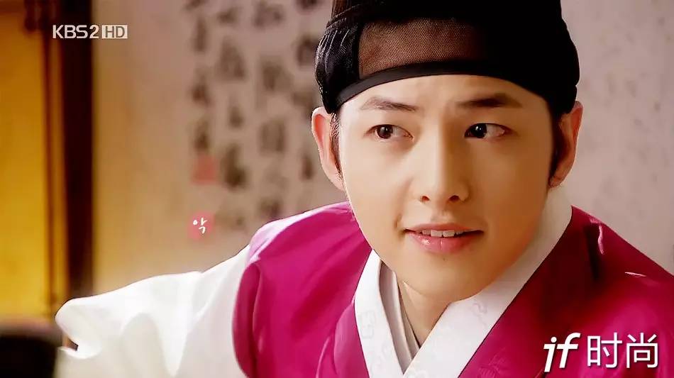 宋仲基与宋慧乔甜蜜,宋仲基与宋慧乔恋爱过程