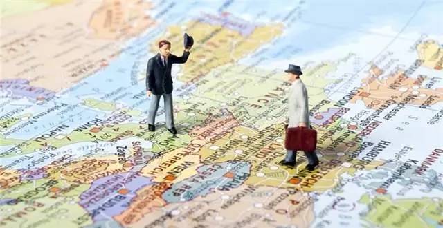 「热点」暑运高峰因喷雾被拦?你要知道这些出行的“黄金法则”!