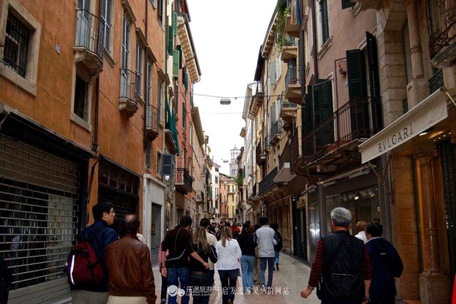 罗密欧与朱丽叶维罗纳,罗密欧与朱丽叶中的朱丽叶