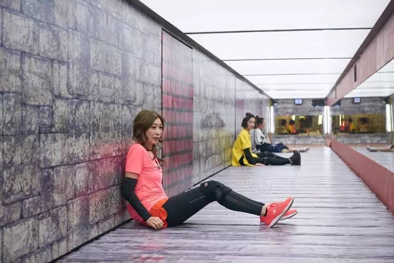 疯狂的麦咭夏天黄嘉千,疯狂的麦咭第四季黄嘉千