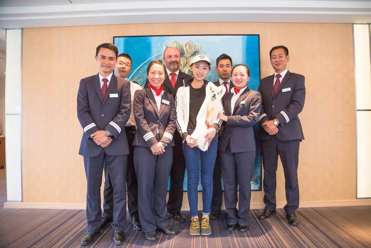 我生活在妙不可言的等待中,我们的生活在妙不可言的等待中