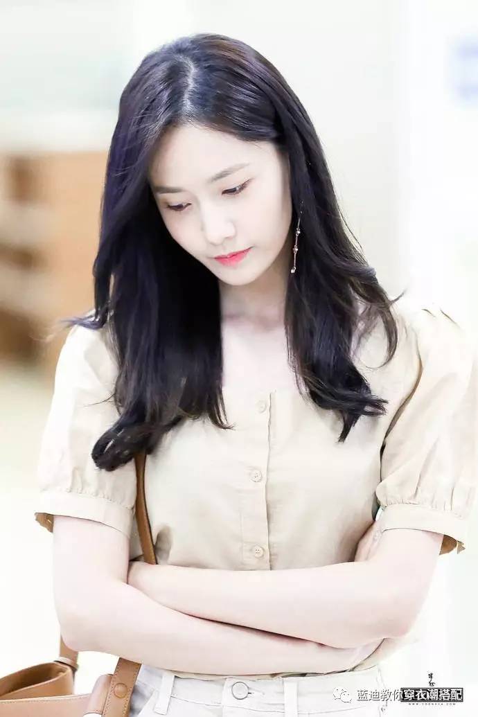 张雪迎短款服装搭配图,宋祖儿穿高级感衣