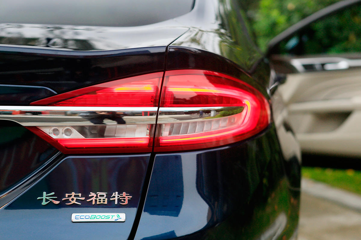 蒙迪欧豪华亮点,福特蒙迪欧最新款高速试驾