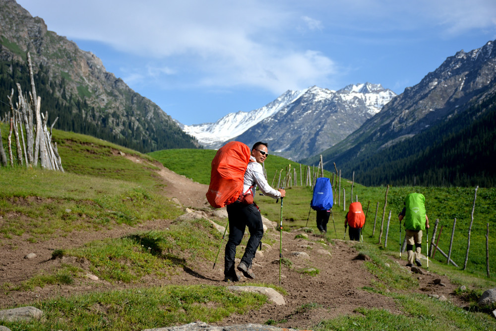 行者无疆-6月乌孙，漂洋过海为圣湖，翻山越岭因初心