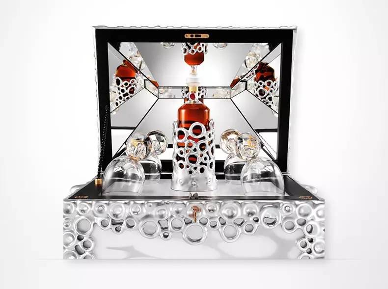 价值二十万的干邑,看完你会明白什么